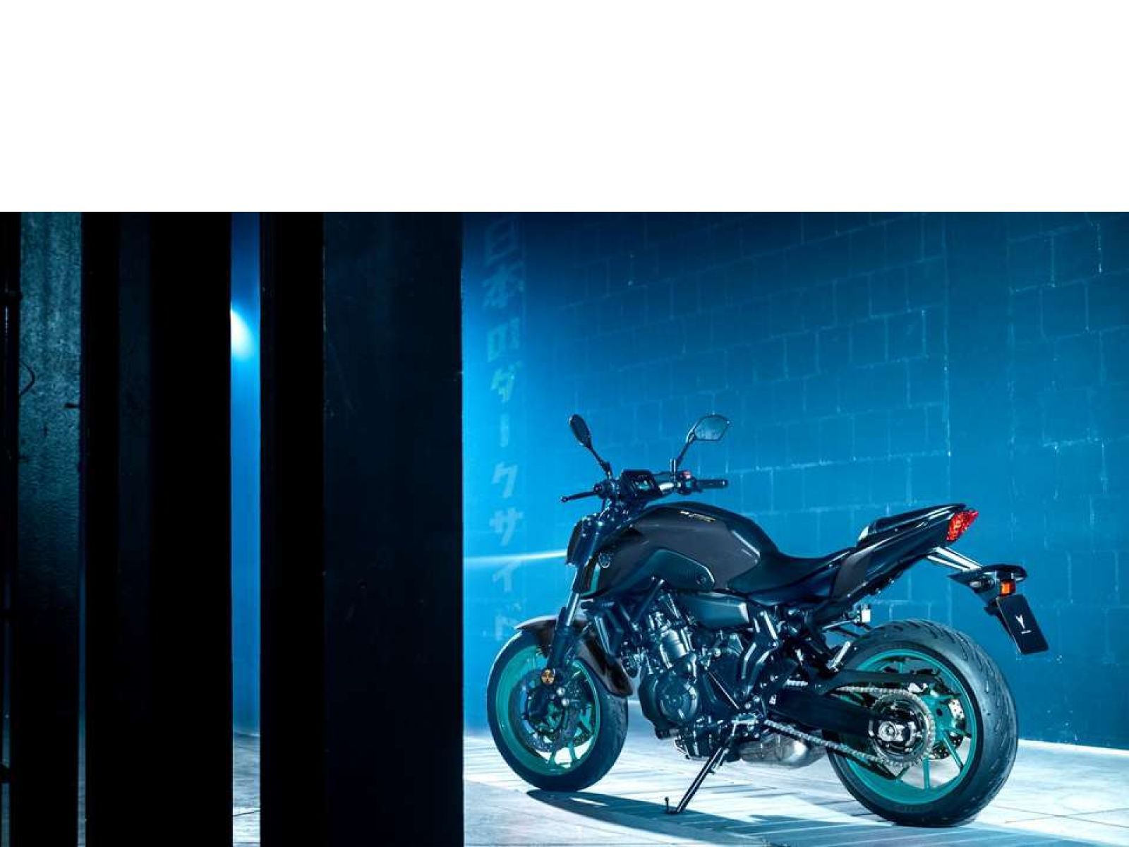 Мотоцикл YAMAHA MT-07 (Midnight Cyan) 2024